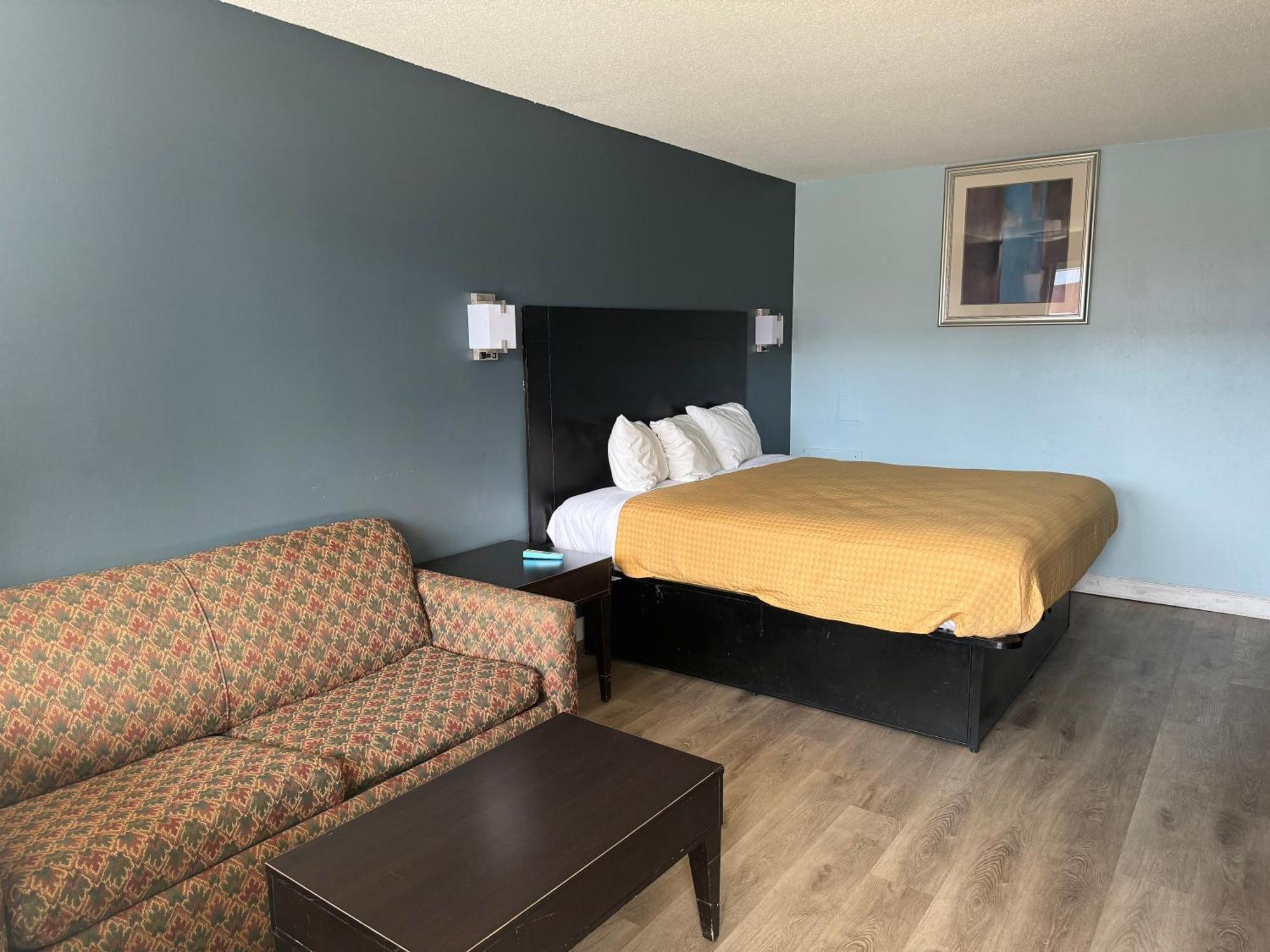 Red Carpet Inn & Suites - דנוויל מראה חיצוני תמונה