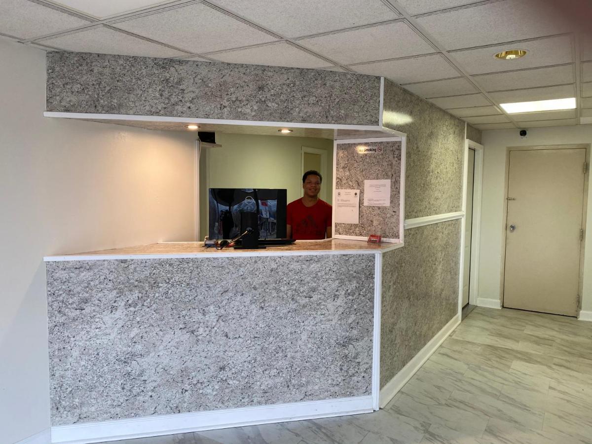 Red Carpet Inn & Suites - דנוויל מראה חיצוני תמונה