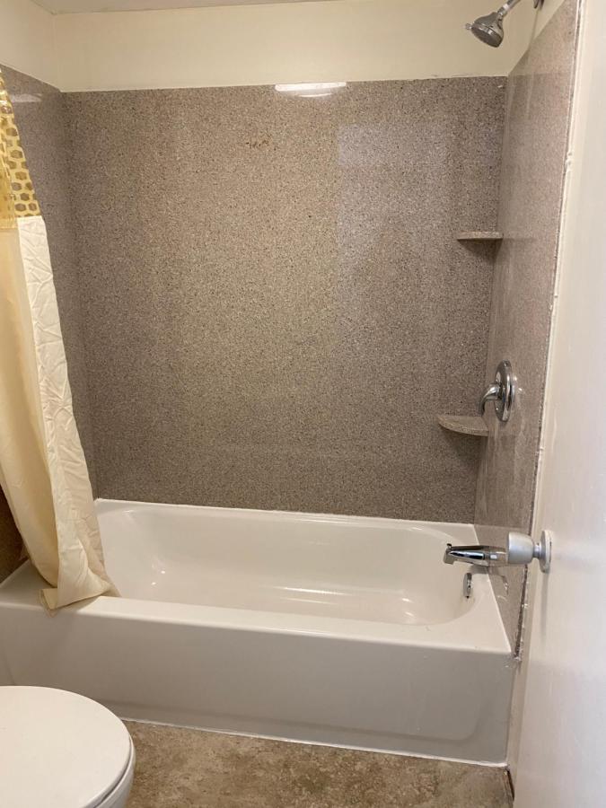 Red Carpet Inn & Suites - דנוויל מראה חיצוני תמונה